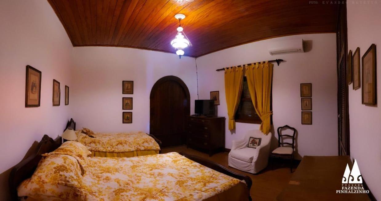 Pousada Fazenda Pinhalzinho Ribeirao Claro Exterior foto